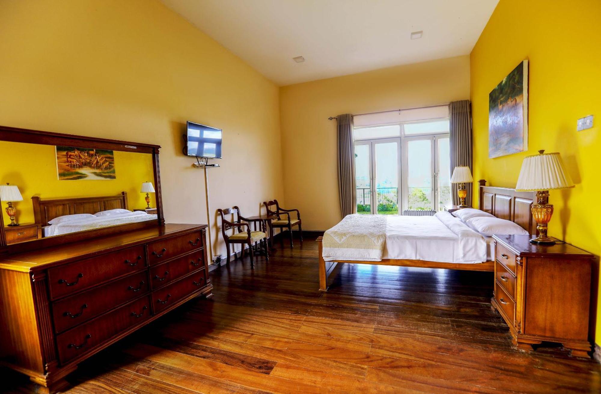 Villa Acacia Νουβάρα Ελίγια Εξωτερικό φωτογραφία
