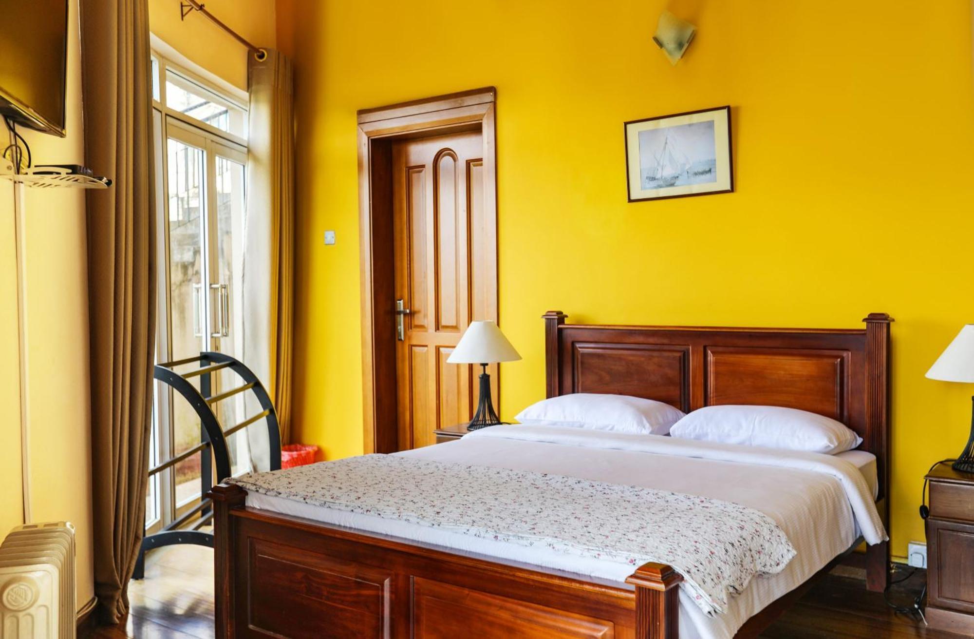 Villa Acacia Νουβάρα Ελίγια Εξωτερικό φωτογραφία