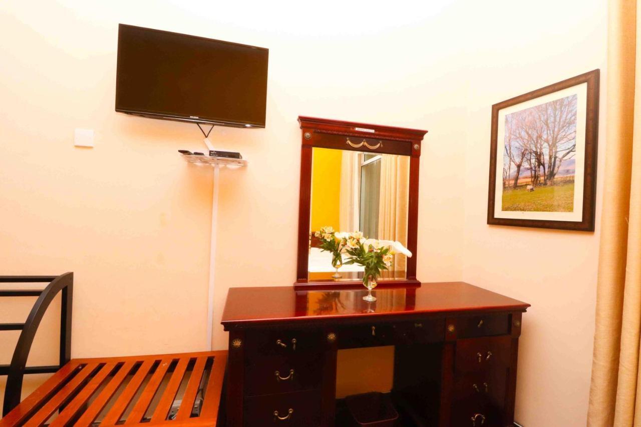 Villa Acacia Νουβάρα Ελίγια Εξωτερικό φωτογραφία