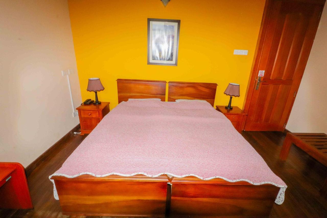 Villa Acacia Νουβάρα Ελίγια Εξωτερικό φωτογραφία