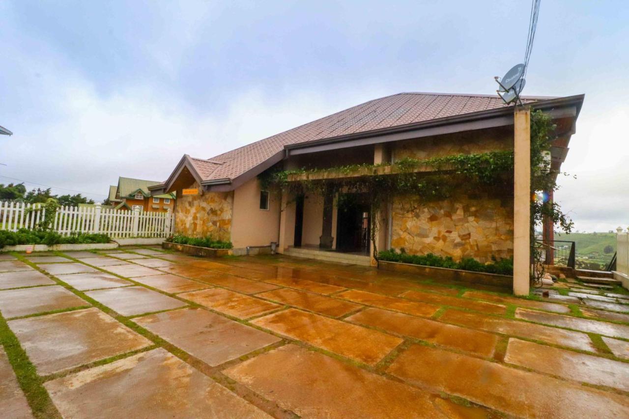 Villa Acacia Νουβάρα Ελίγια Εξωτερικό φωτογραφία